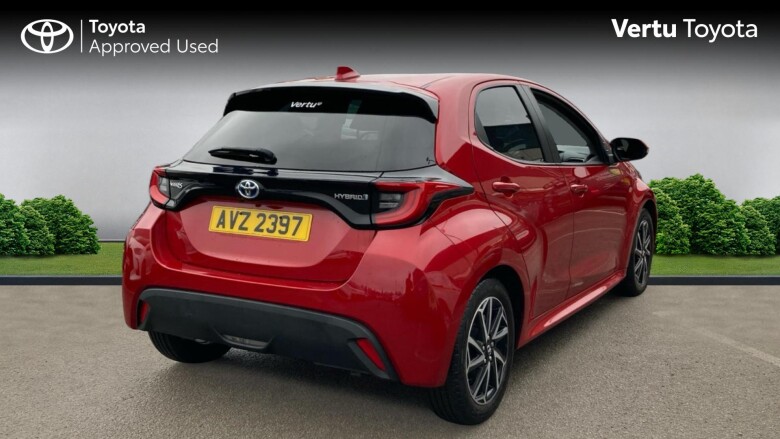 Toyota Yaris 1.5 Hybrid Design 5dr CVT Hybrid Hatchback